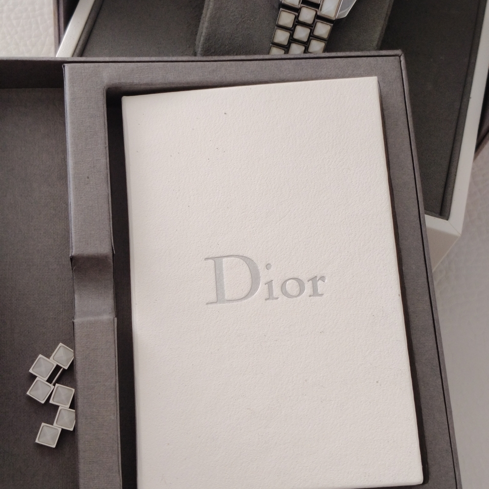 Authentic Dior Watch with 0.66ct Diamonds and box and documents - Picture 7 of 11